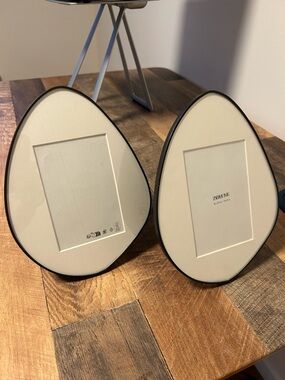 Zara Cream and Black Oval Picture Frames - Set of 2